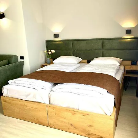 Апарт-Отель Nine Rooms Yerevan Exterior photo
